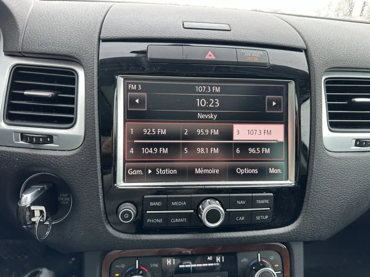 Volkswagen Touareg снимка Volkswagen Touareg