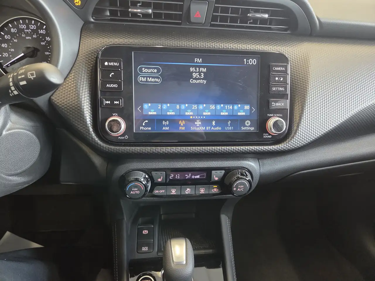 Nissan Kicks photo Nissan Kicks