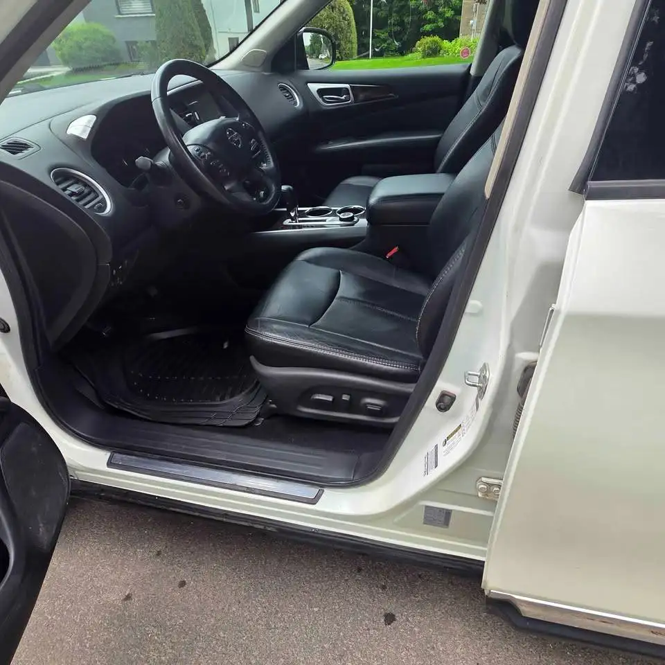 Nissan Pathfinder fotografie Nissan Pathfinder