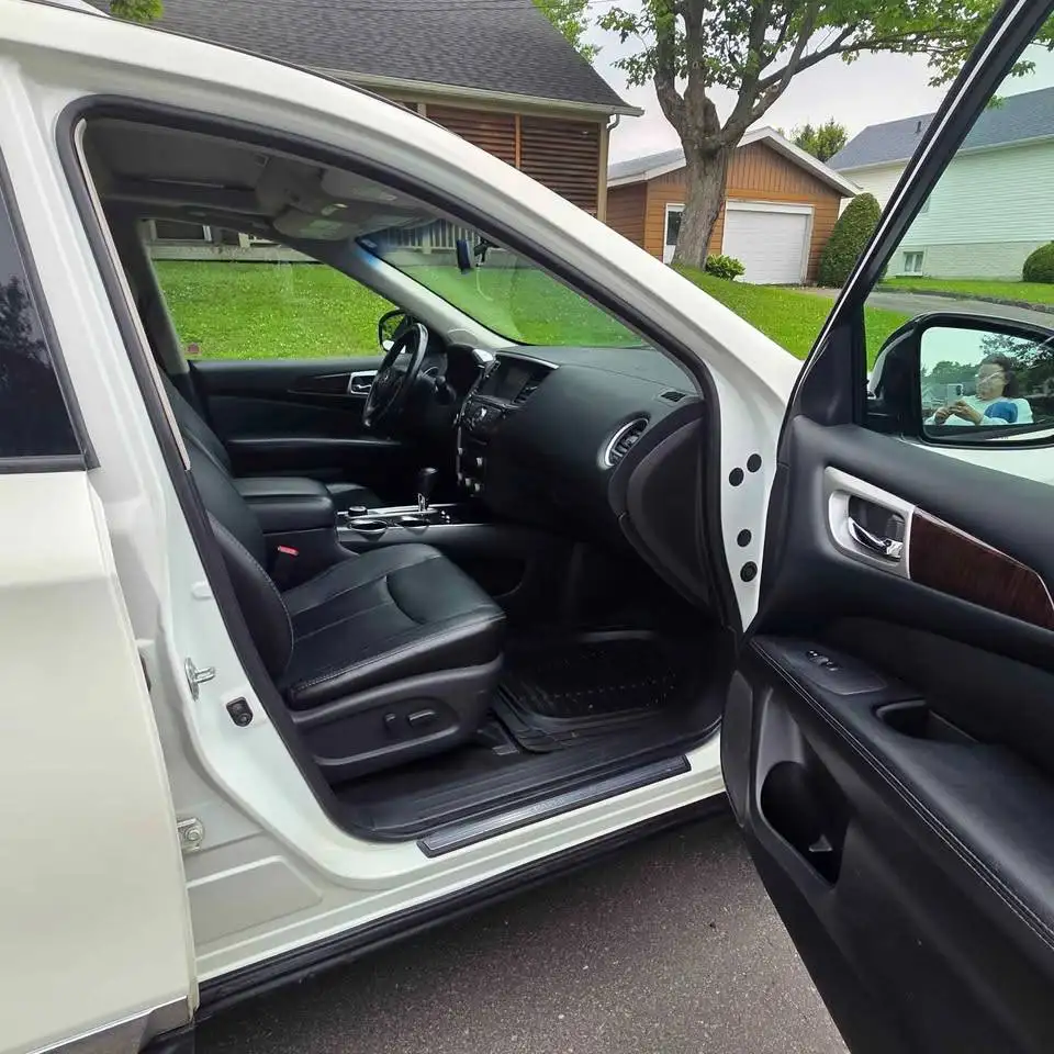 Nissan Pathfinder fotografie Nissan Pathfinder