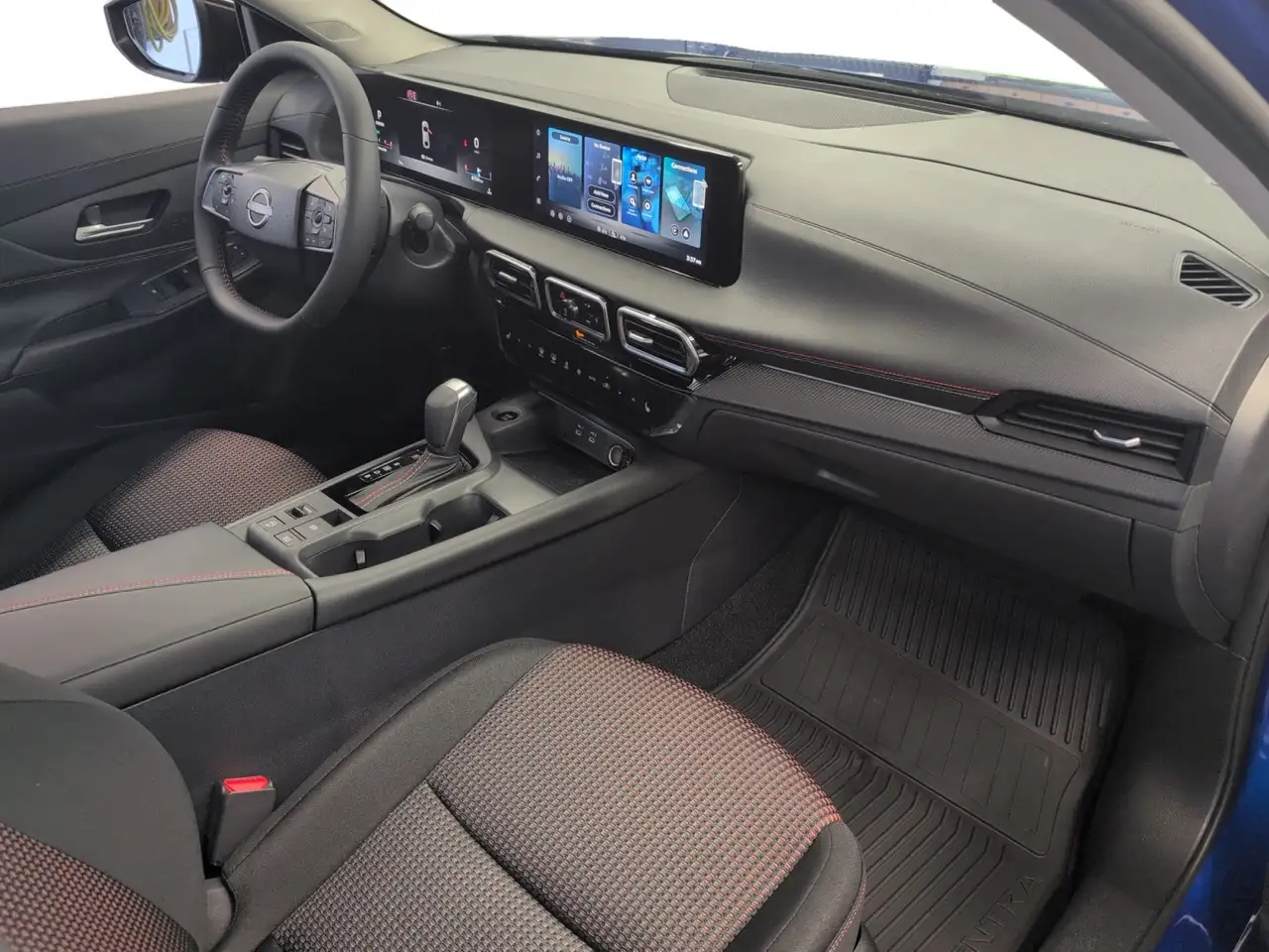 Nissan Sentra снимка Nissan Sentra