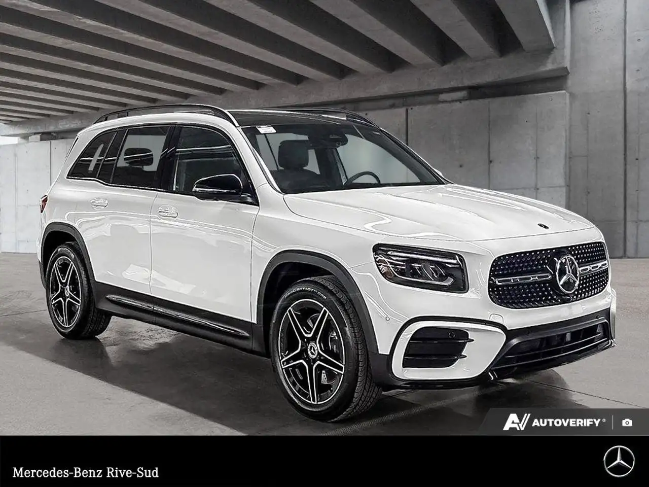 Mercedes-Benz GLB снимка Mercedes-Benz GLB