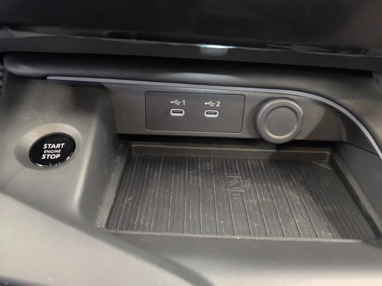 Nissan Sentra снимка Nissan Sentra