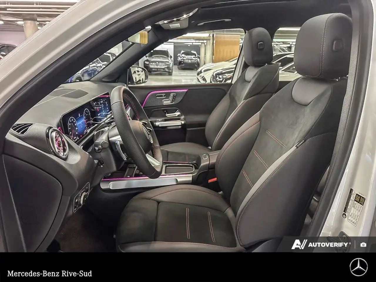 Mercedes-Benz GLB снимка Mercedes-Benz GLB