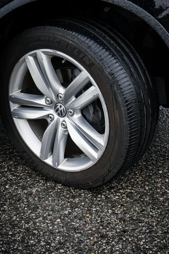 Volkswagen Touareg photo Volkswagen Touareg