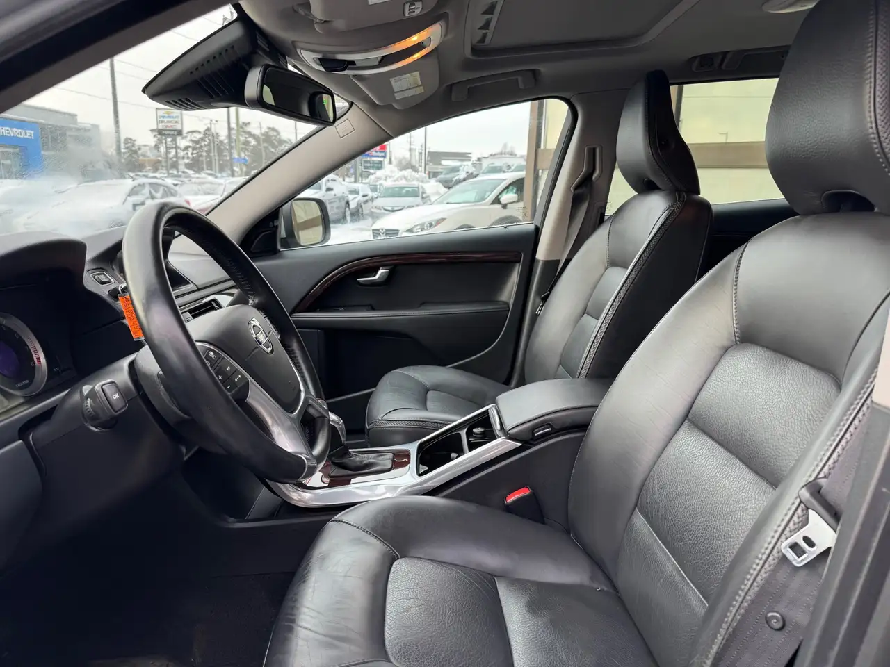 Volvo XC70 снимка Volvo XC70