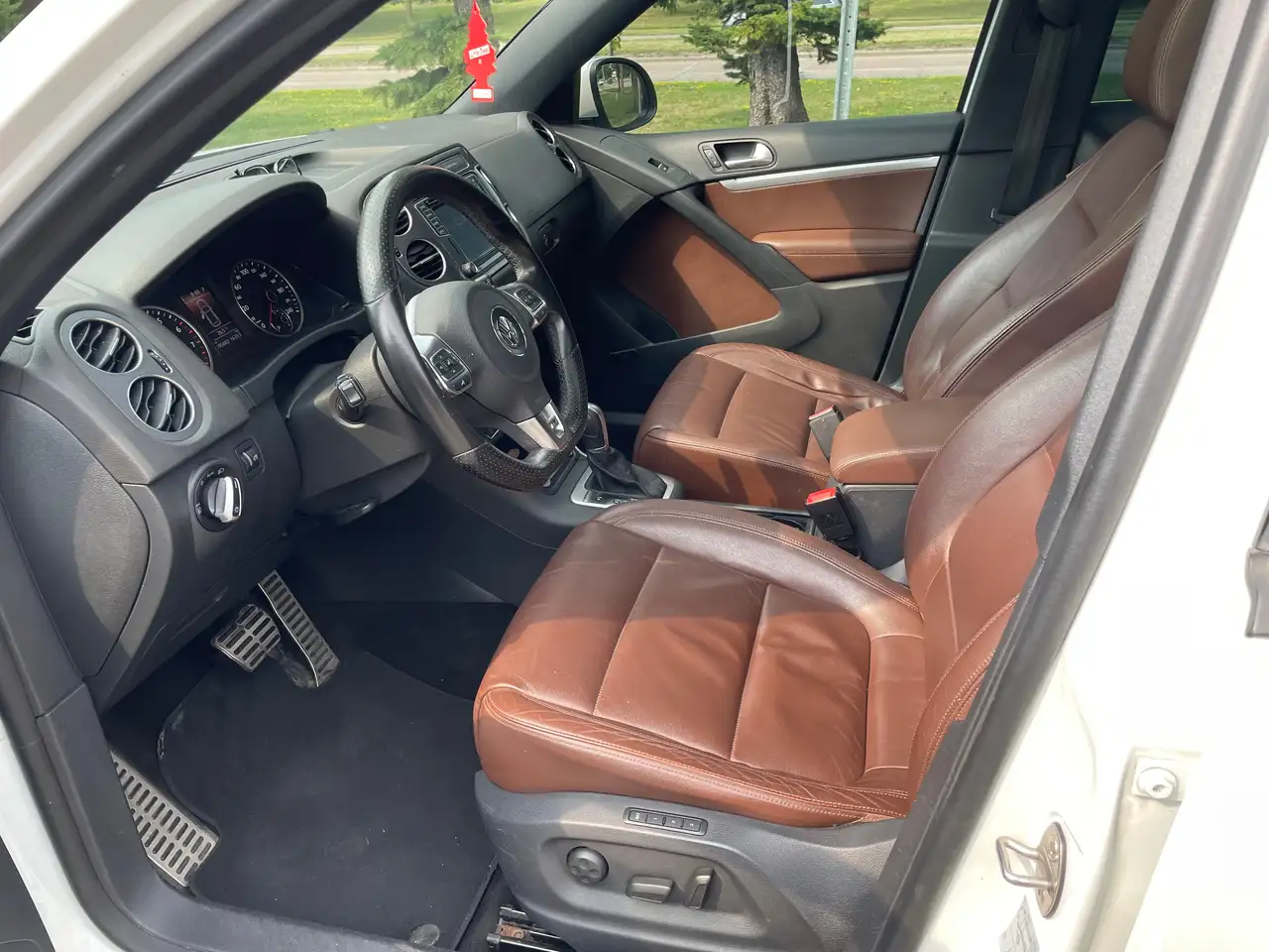 Volkswagen Tiguan снимка Volkswagen Tiguan