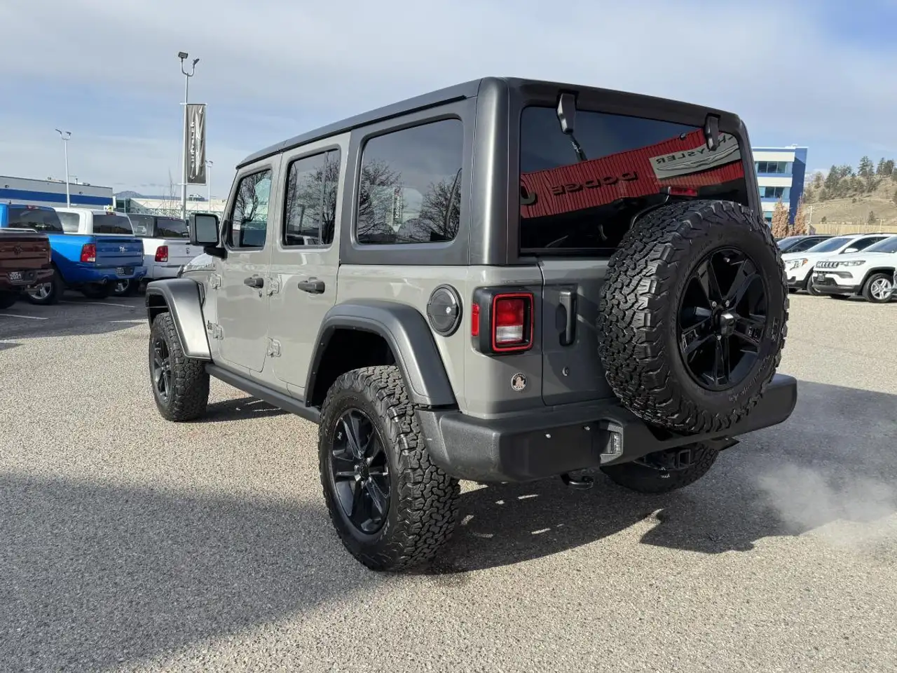 Jeep Wrangler снимка Jeep Wrangler