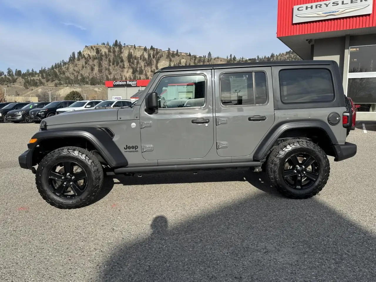 Jeep Wrangler снимка Jeep Wrangler