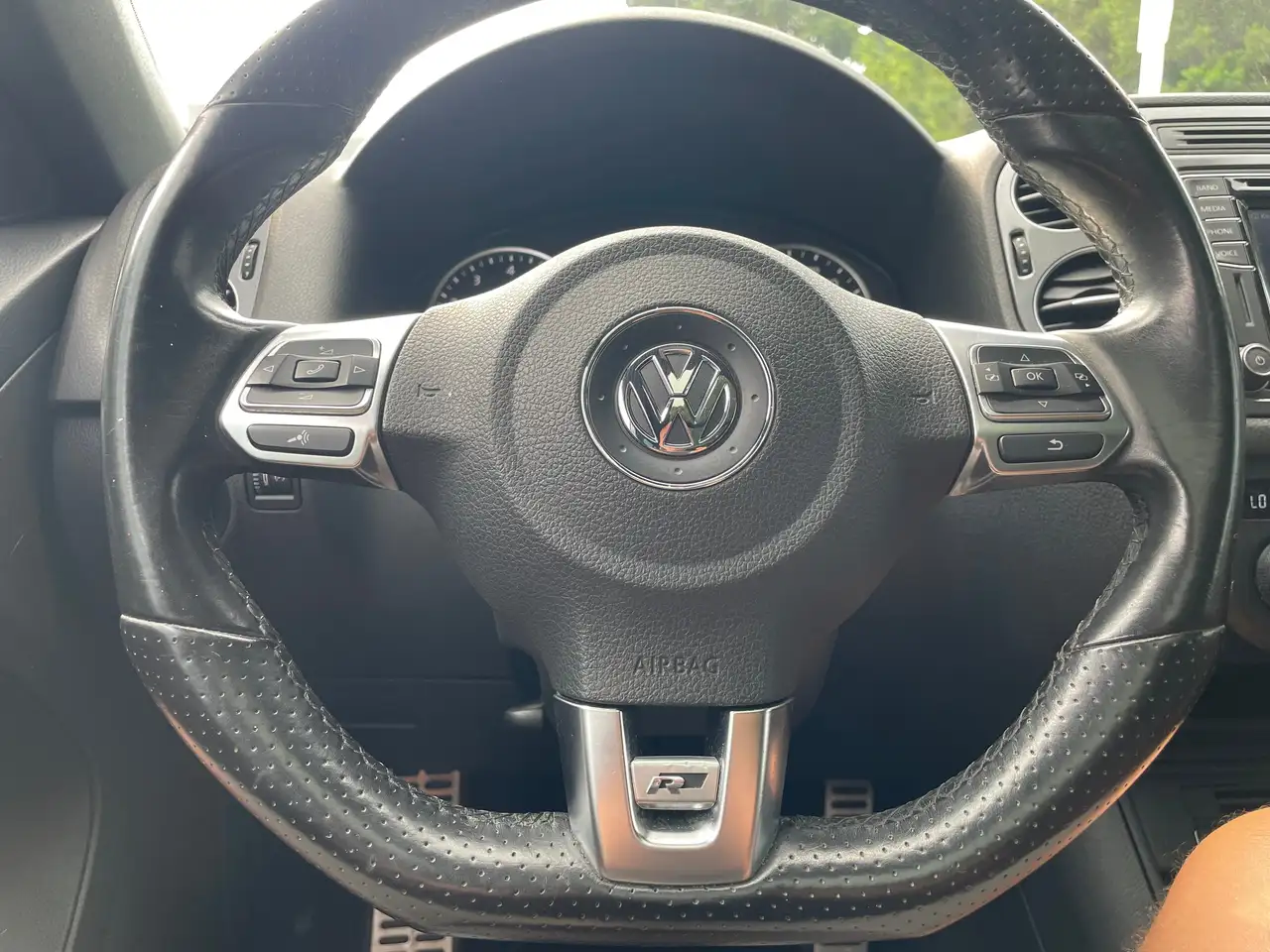 Volkswagen Tiguan снимка Volkswagen Tiguan