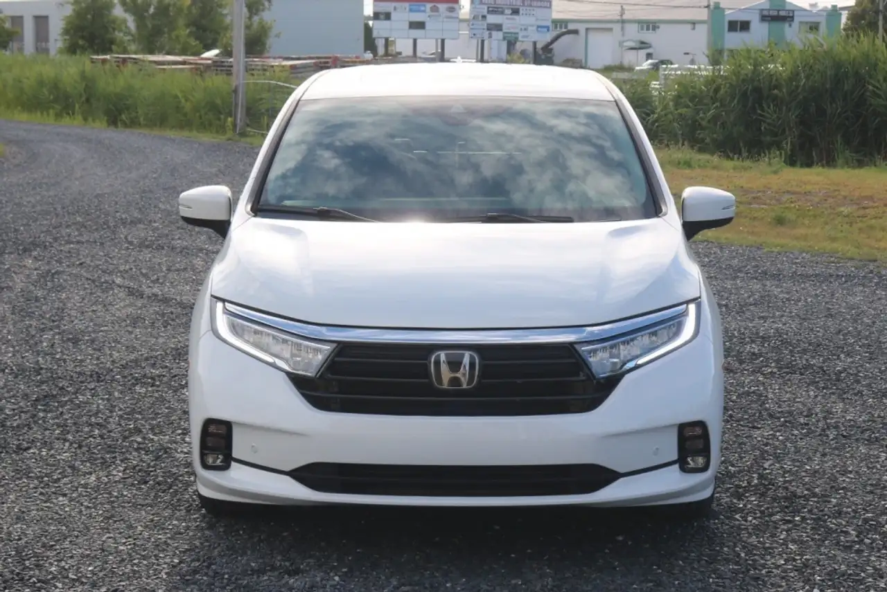 Honda Odyssey снимка Honda Odyssey