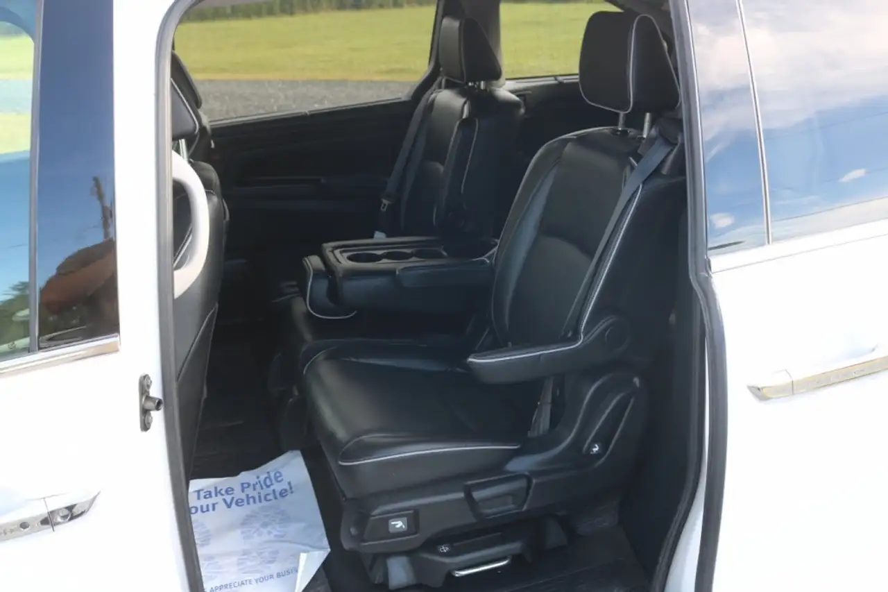 Honda Odyssey снимка Honda Odyssey