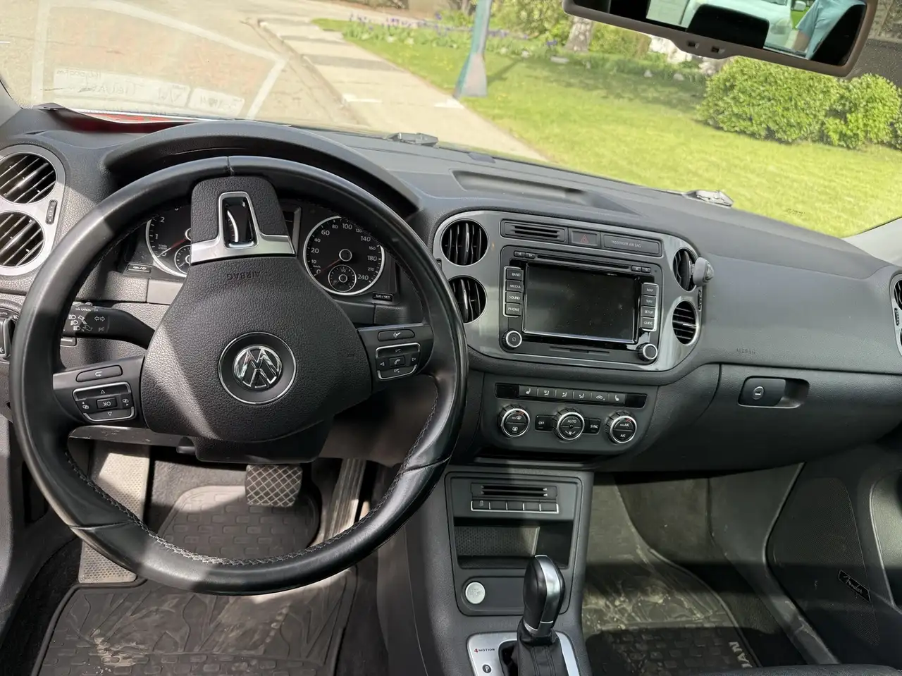 Volkswagen Tiguan снимка Volkswagen Tiguan