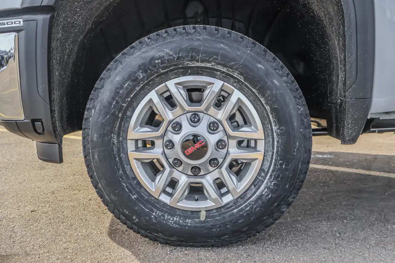 GMC Sierra 2500HD photo GMC Sierra 2500HD