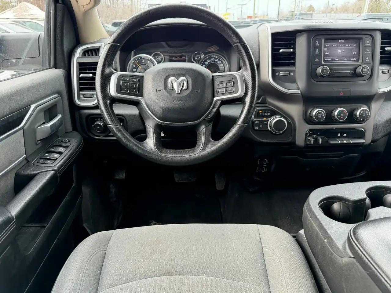 RAM 3500 снимка RAM 3500