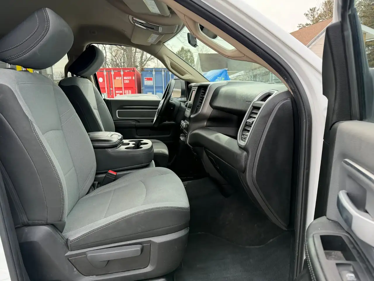 RAM 3500 снимка RAM 3500