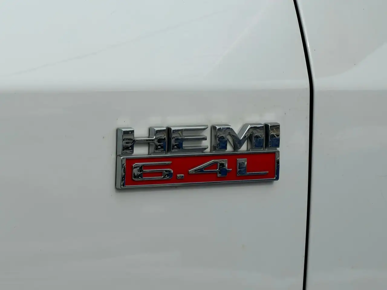 RAM 3500 снимка RAM 3500