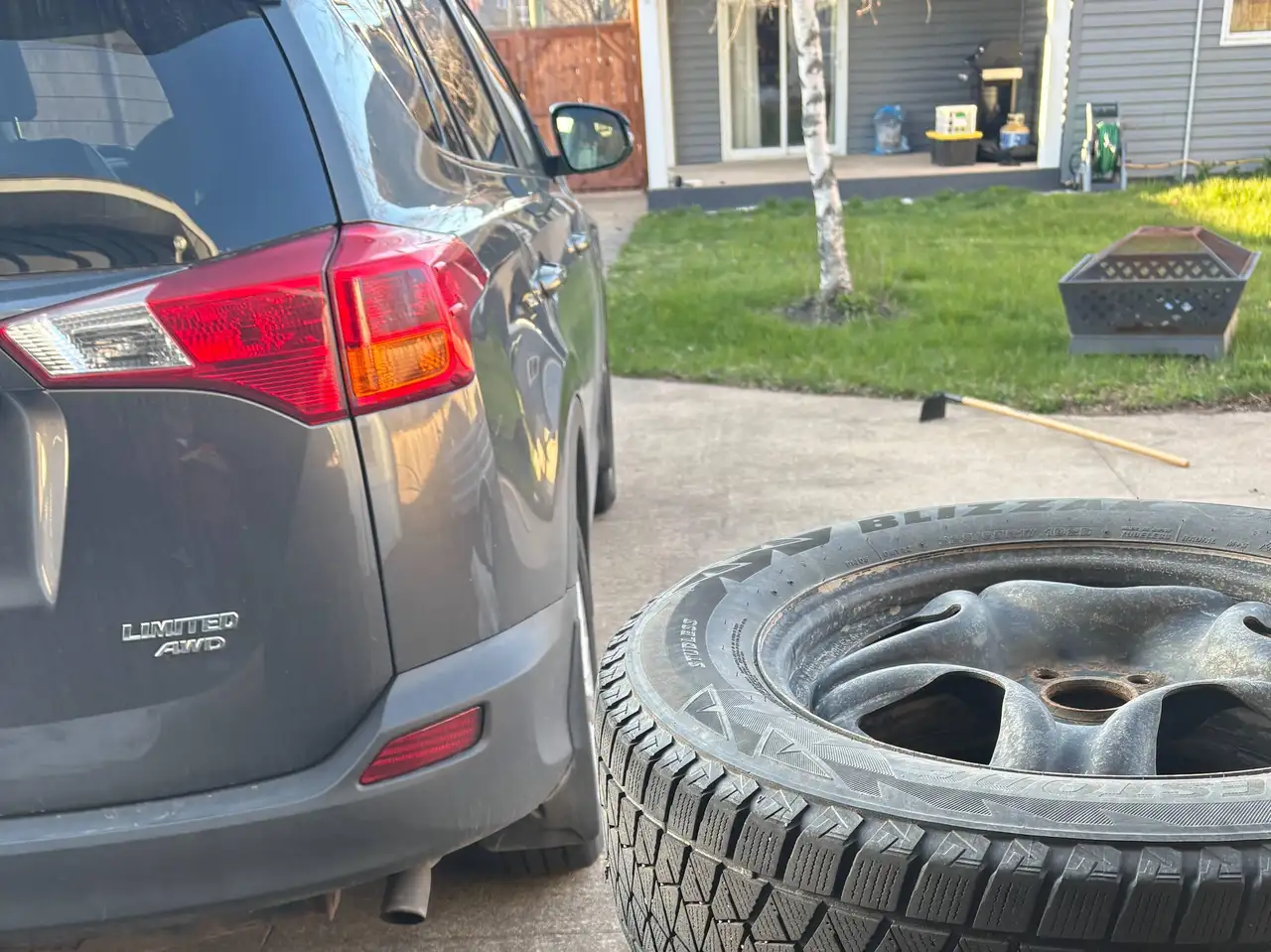 Toyota RAV 4 photo Toyota RAV 4
