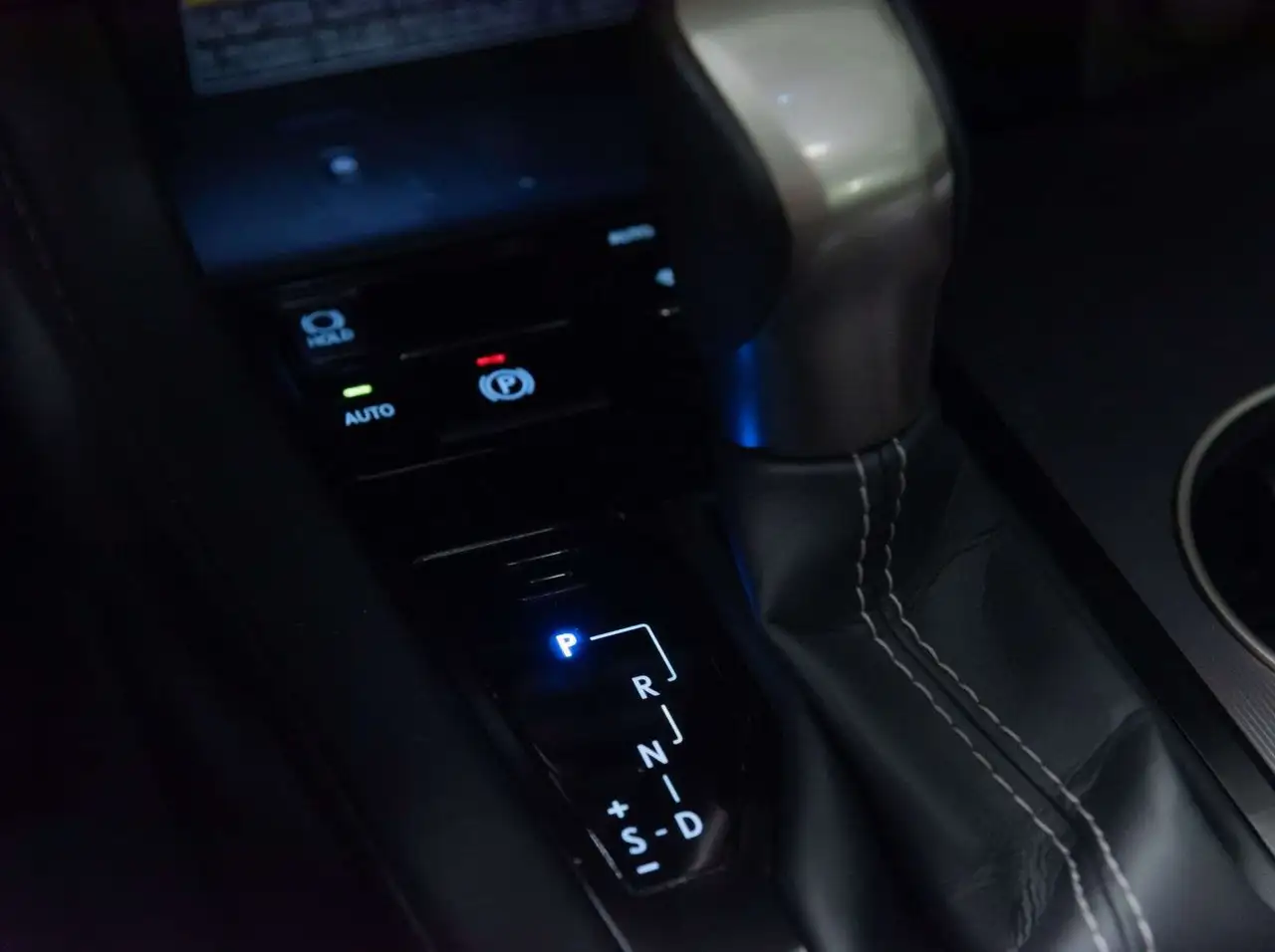 Lexus RX снимка Lexus RX