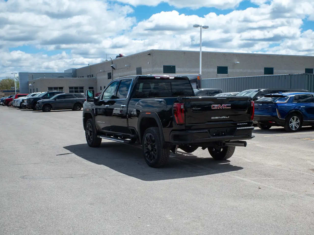 GMC Sierra 2500HD снимка GMC Sierra 2500HD