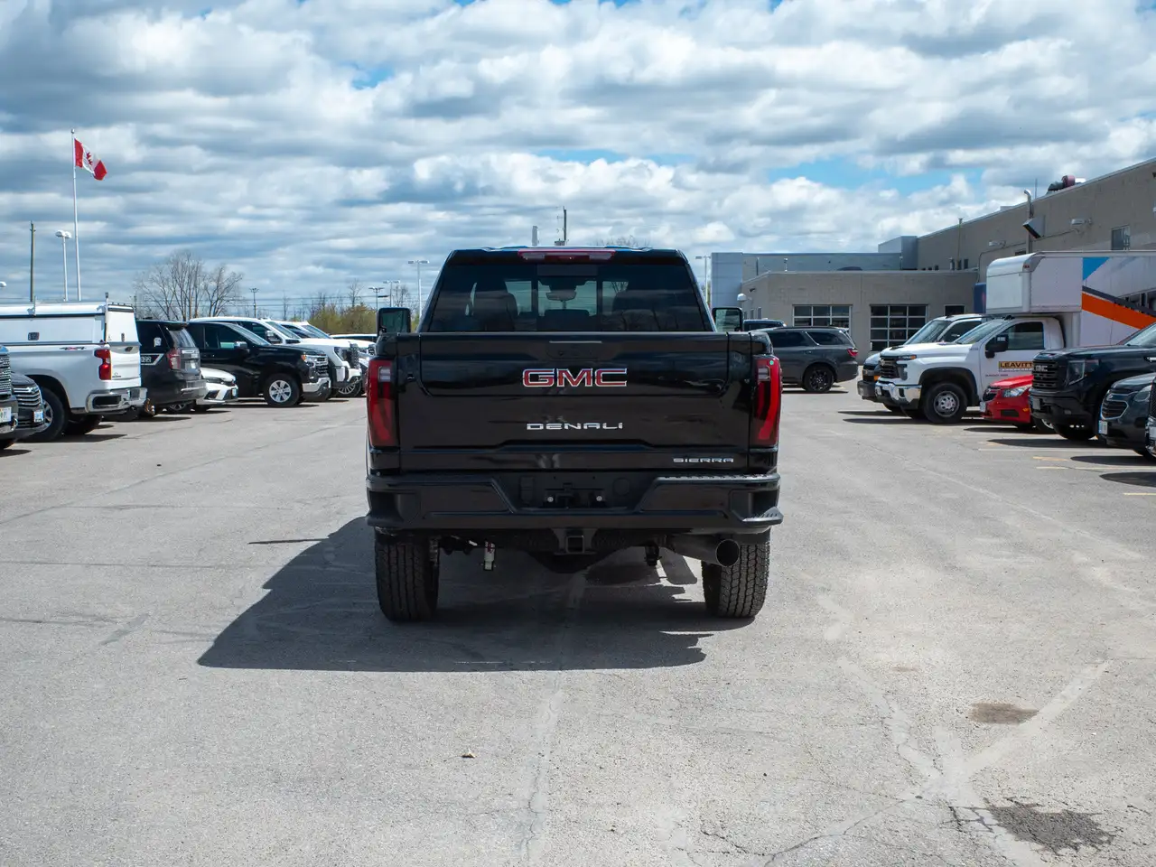 GMC Sierra 2500HD снимка GMC Sierra 2500HD