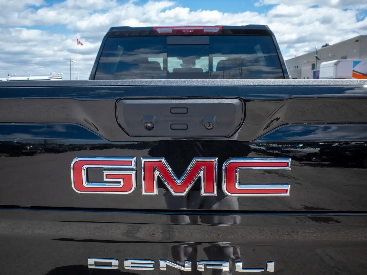 GMC Sierra 2500HD снимка GMC Sierra 2500HD