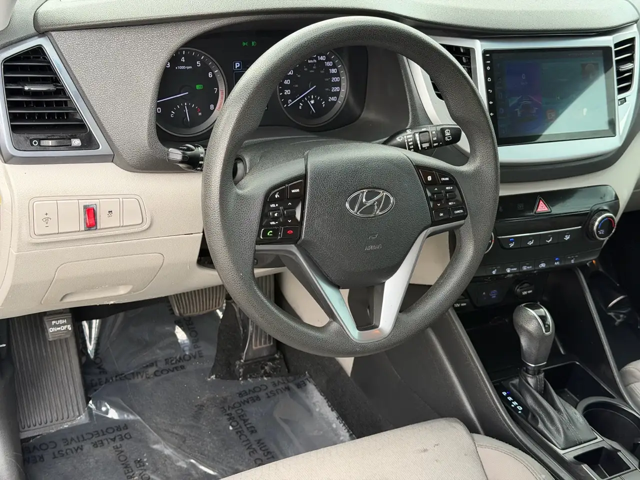 Hyundai TUCSON photo Hyundai TUCSON