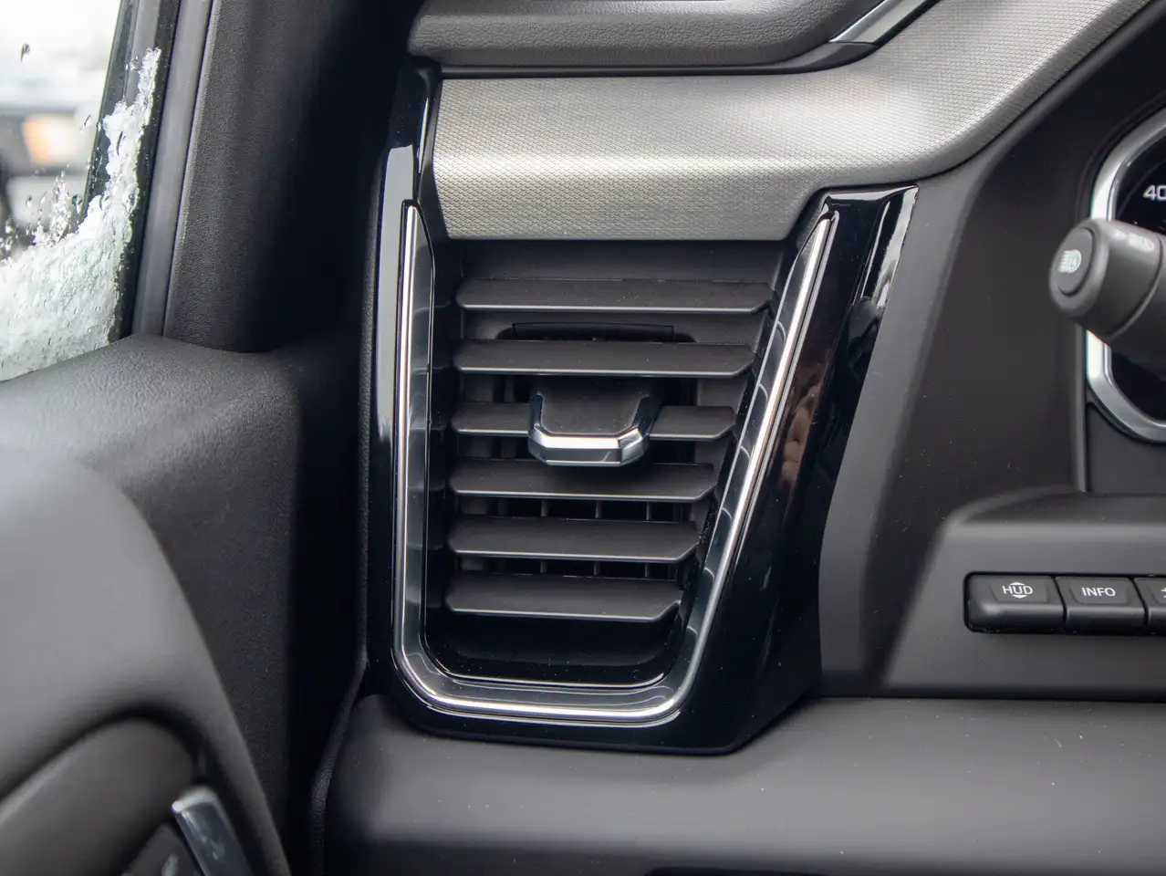 GMC Sierra 2500HD снимка GMC Sierra 2500HD
