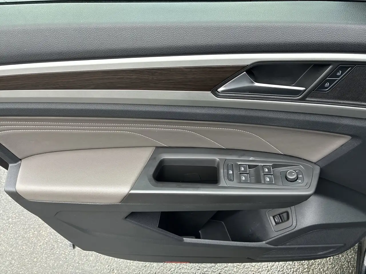 Volkswagen Atlas снимка Volkswagen Atlas