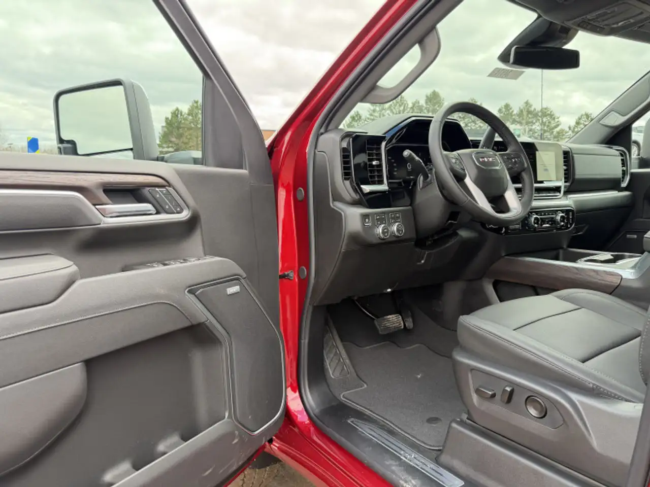 GMC Sierra 2500HD снимка GMC Sierra 2500HD