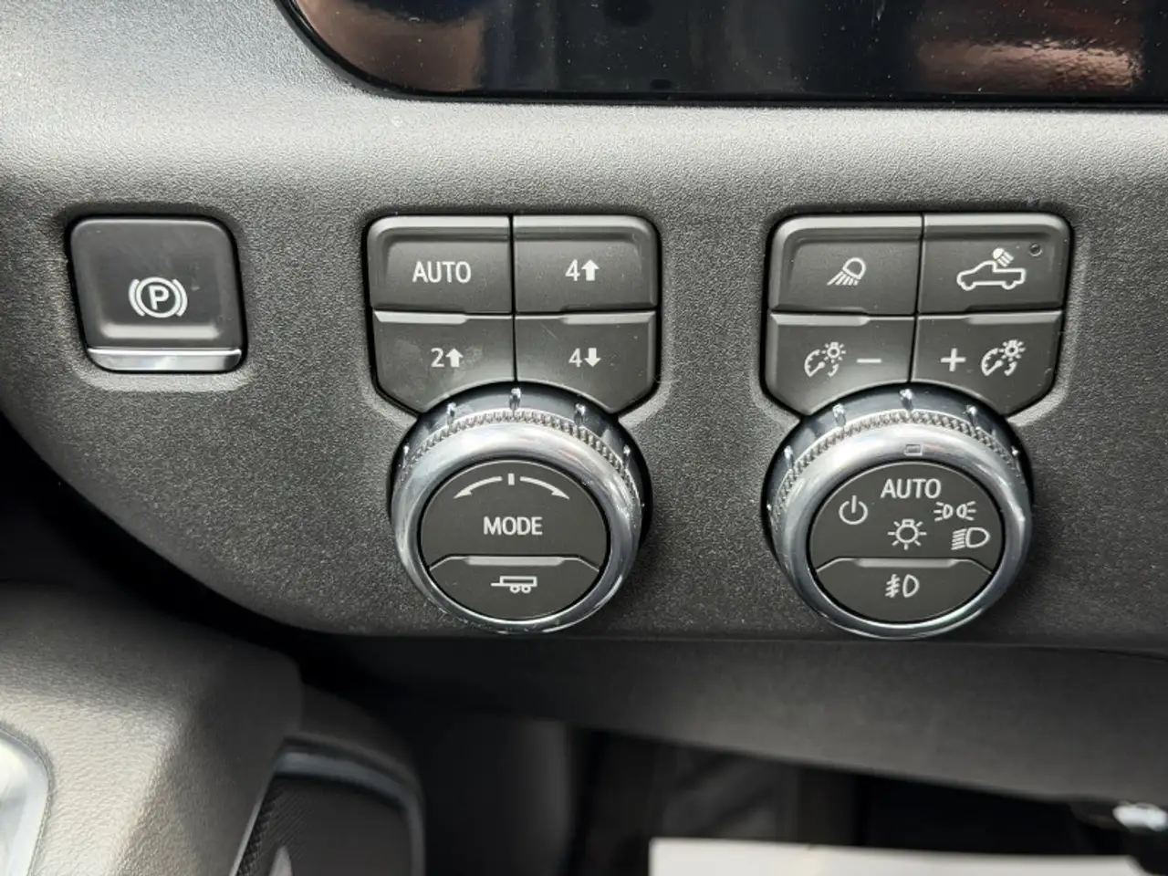 GMC Sierra 2500HD снимка GMC Sierra 2500HD