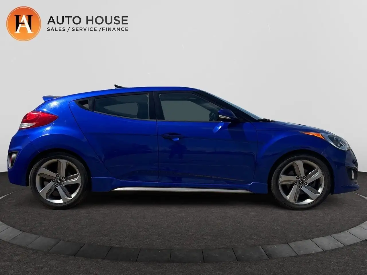Hyundai VELOSTER снимка Hyundai VELOSTER