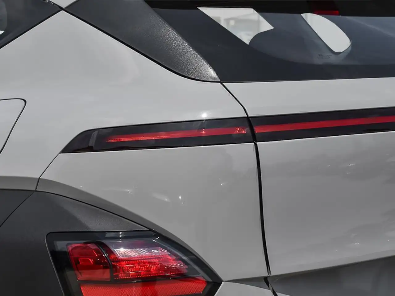 Hyundai KONA снимка Hyundai KONA