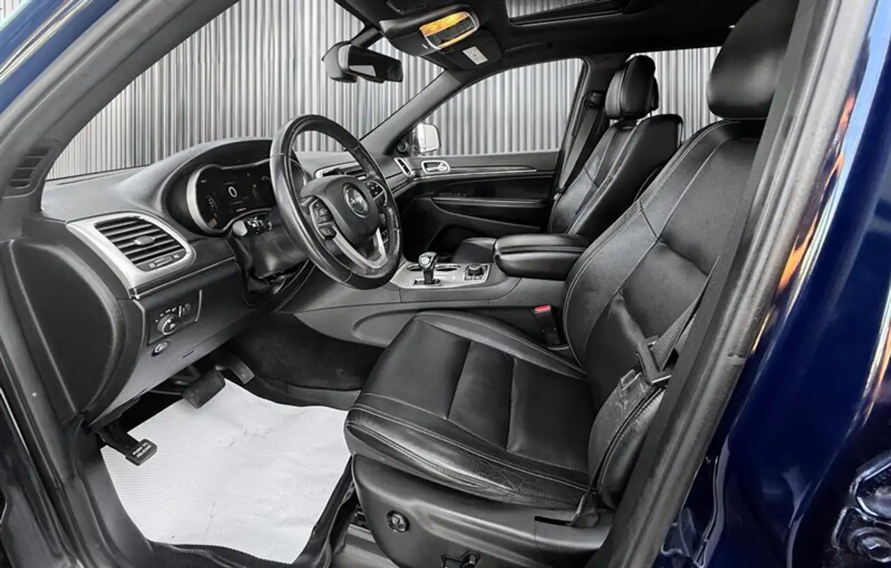 Jeep Grand Cherokee снимка Jeep Grand Cherokee