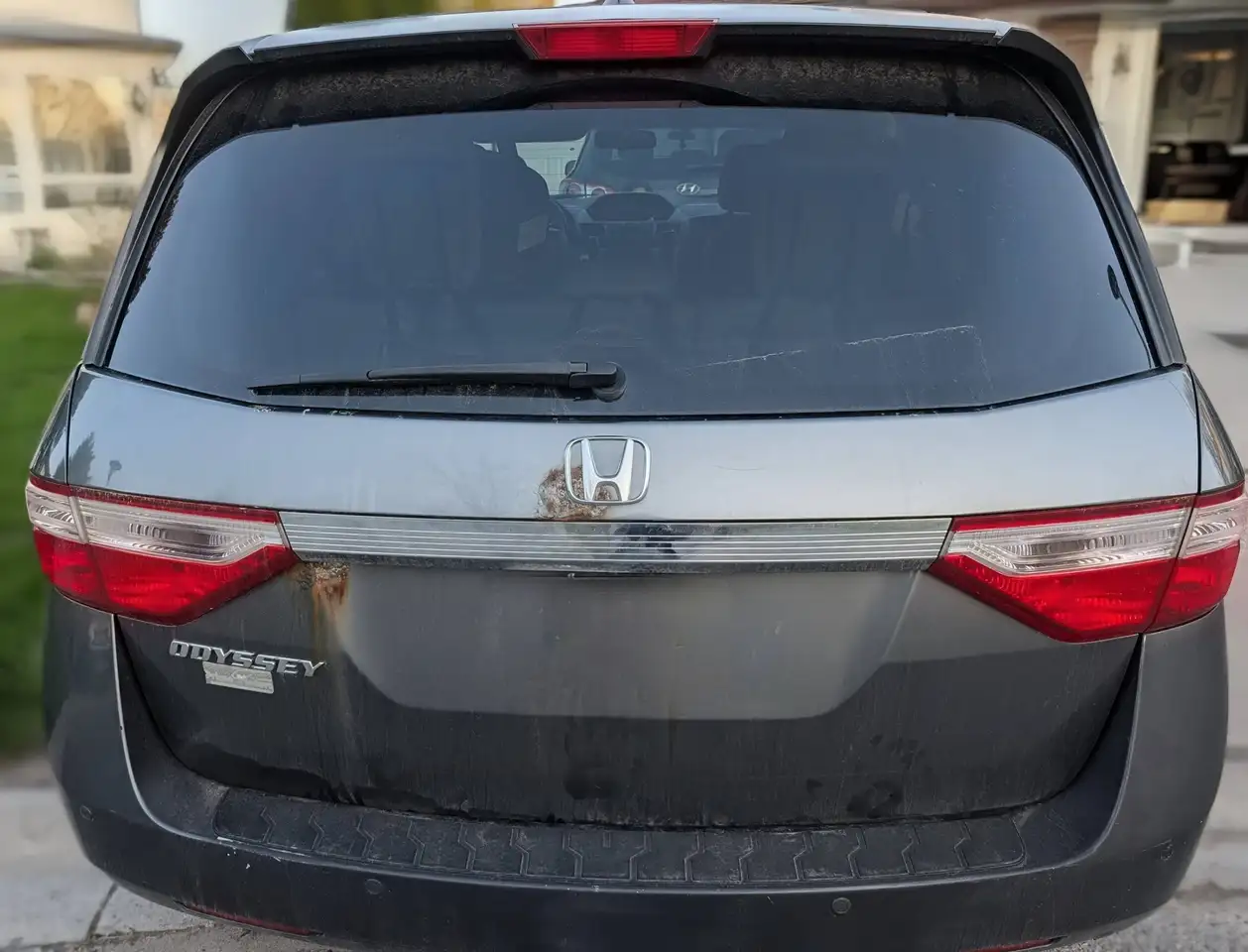 Honda Odyssey снимка Honda Odyssey