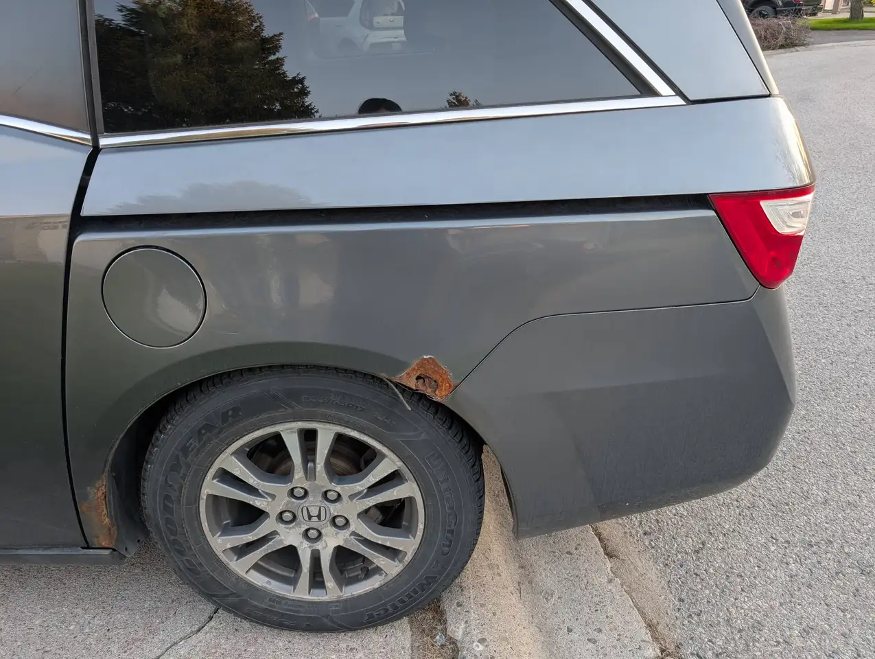 Honda Odyssey снимка Honda Odyssey
