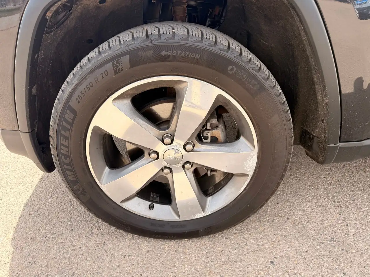 Jeep Grand Cherokee снимка Jeep Grand Cherokee