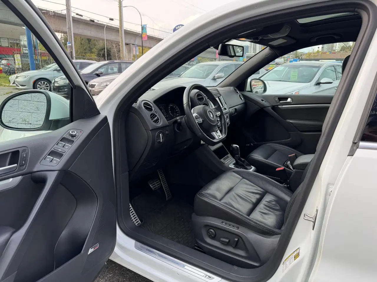 Volkswagen Tiguan снимка Volkswagen Tiguan