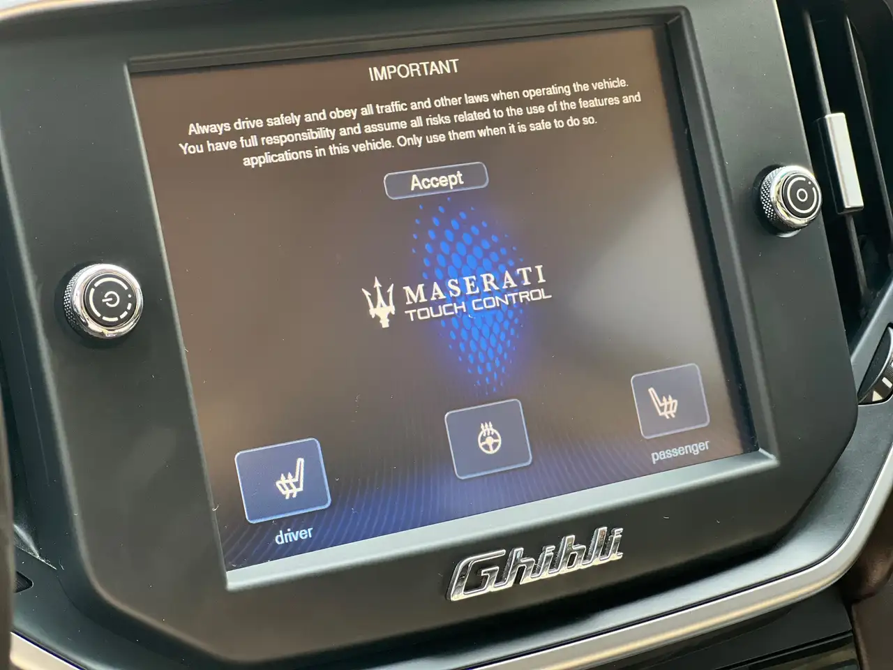 Maserati Ghibli photo Maserati Ghibli