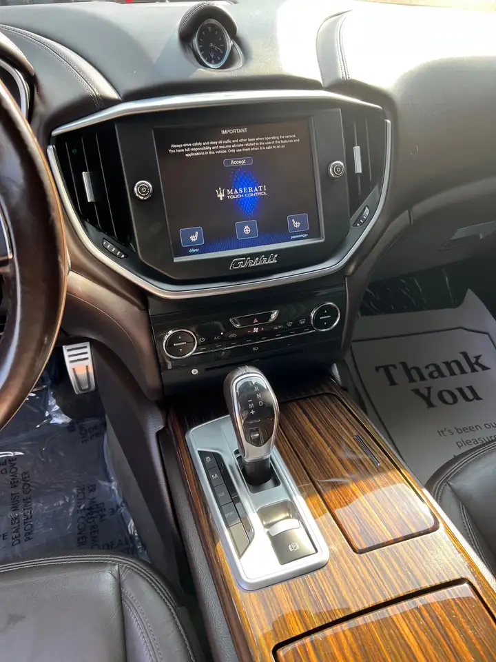 Maserati Ghibli photo Maserati Ghibli
