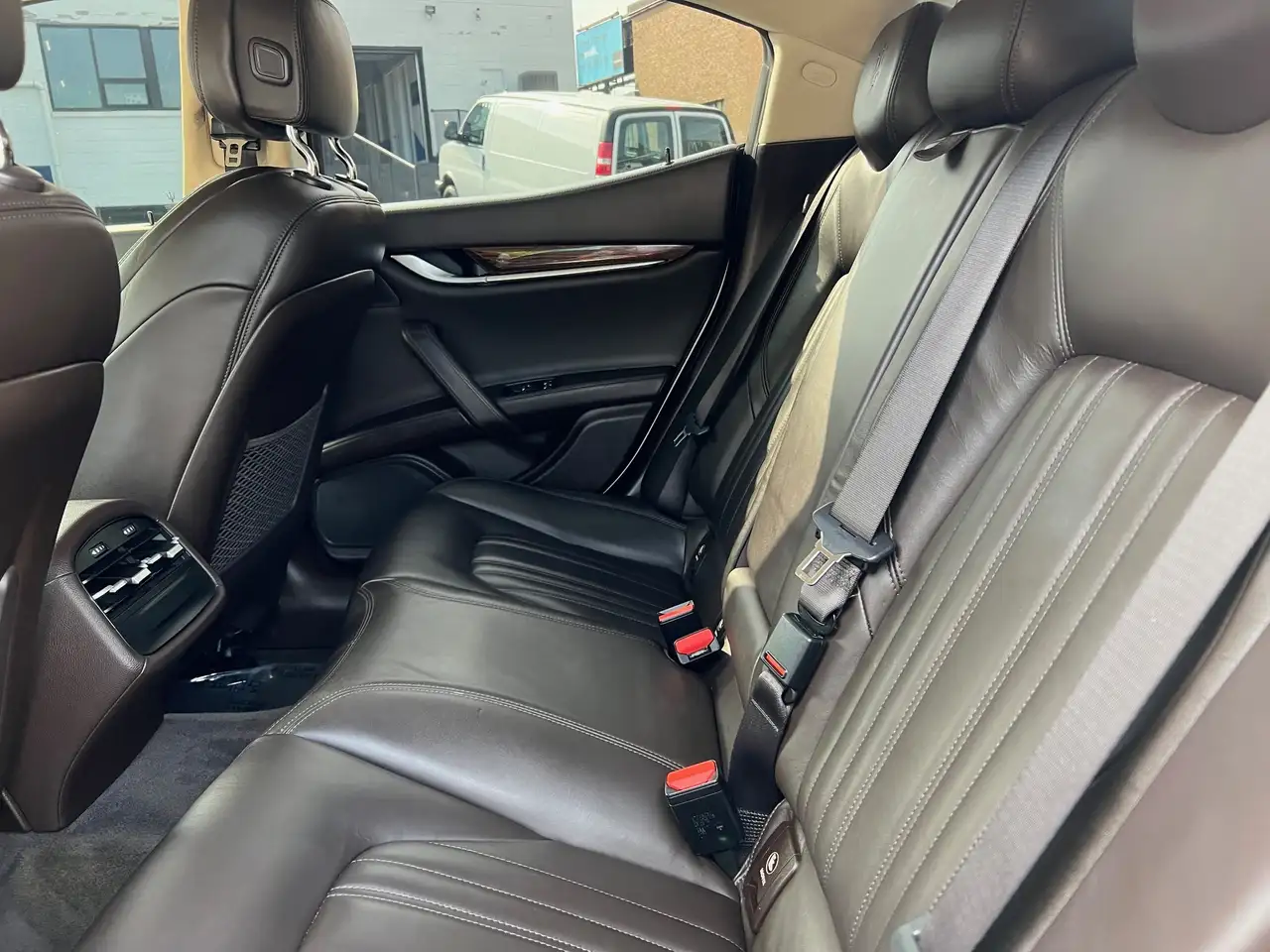 Maserati Ghibli photo Maserati Ghibli