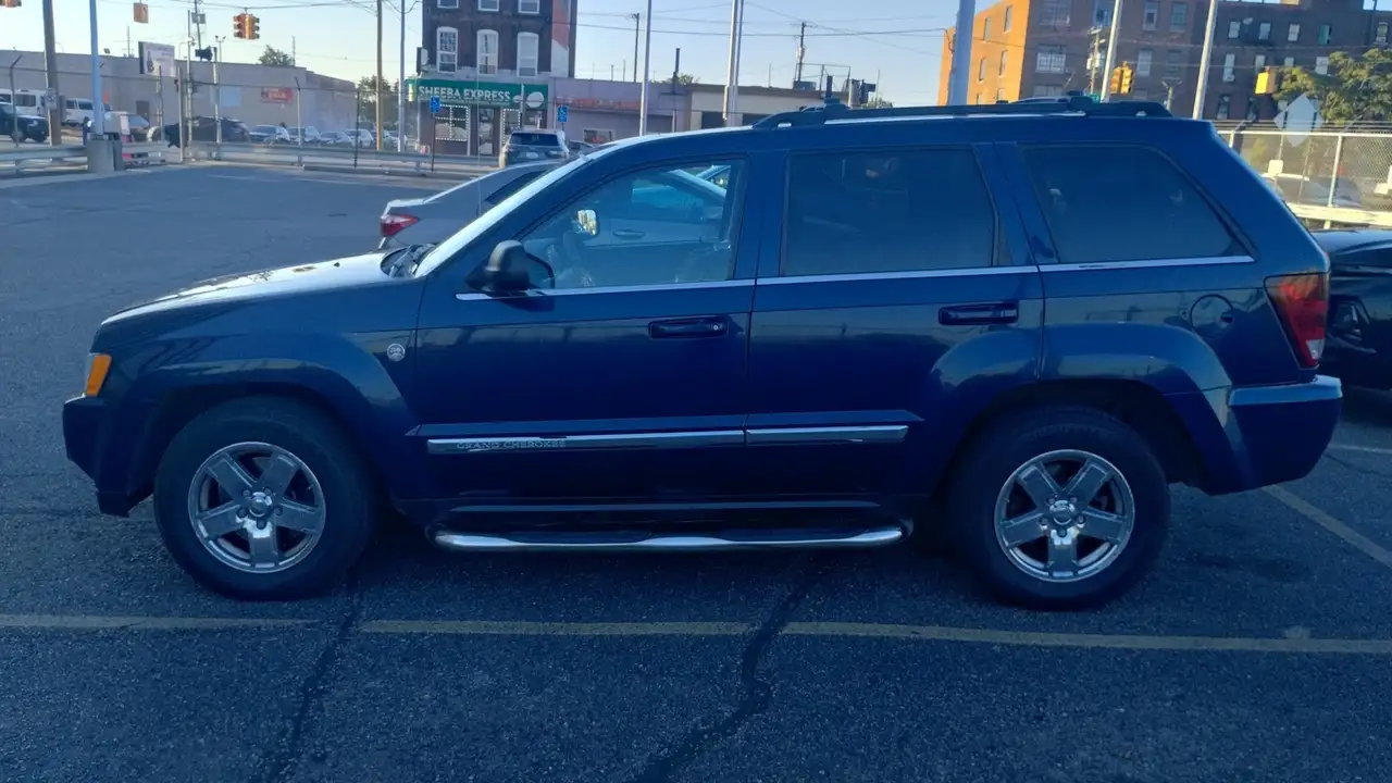 Jeep Grand Cherokee снимка Jeep Grand Cherokee