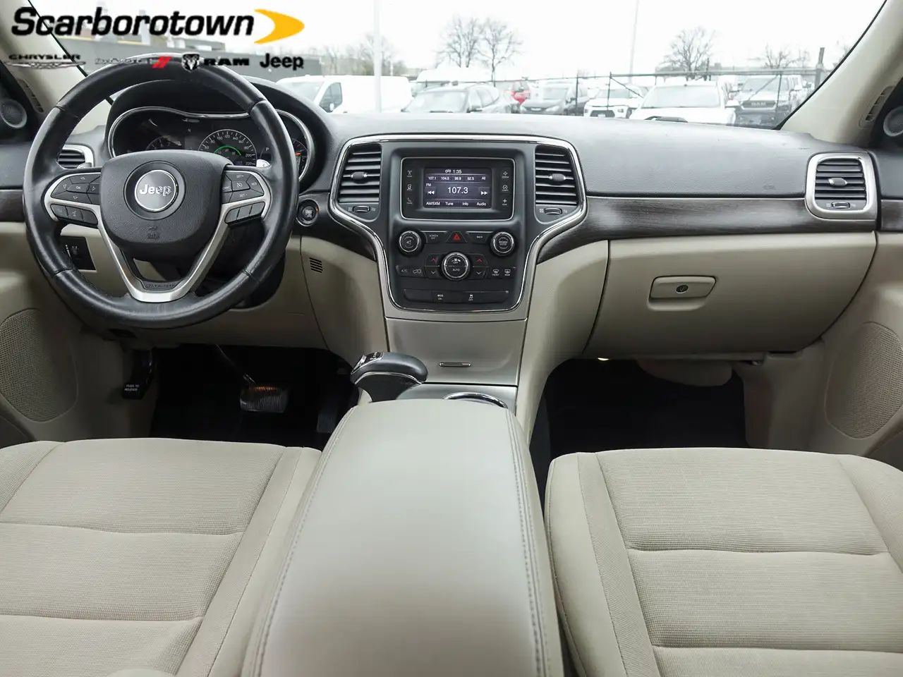 Jeep Grand Cherokee снимка Jeep Grand Cherokee