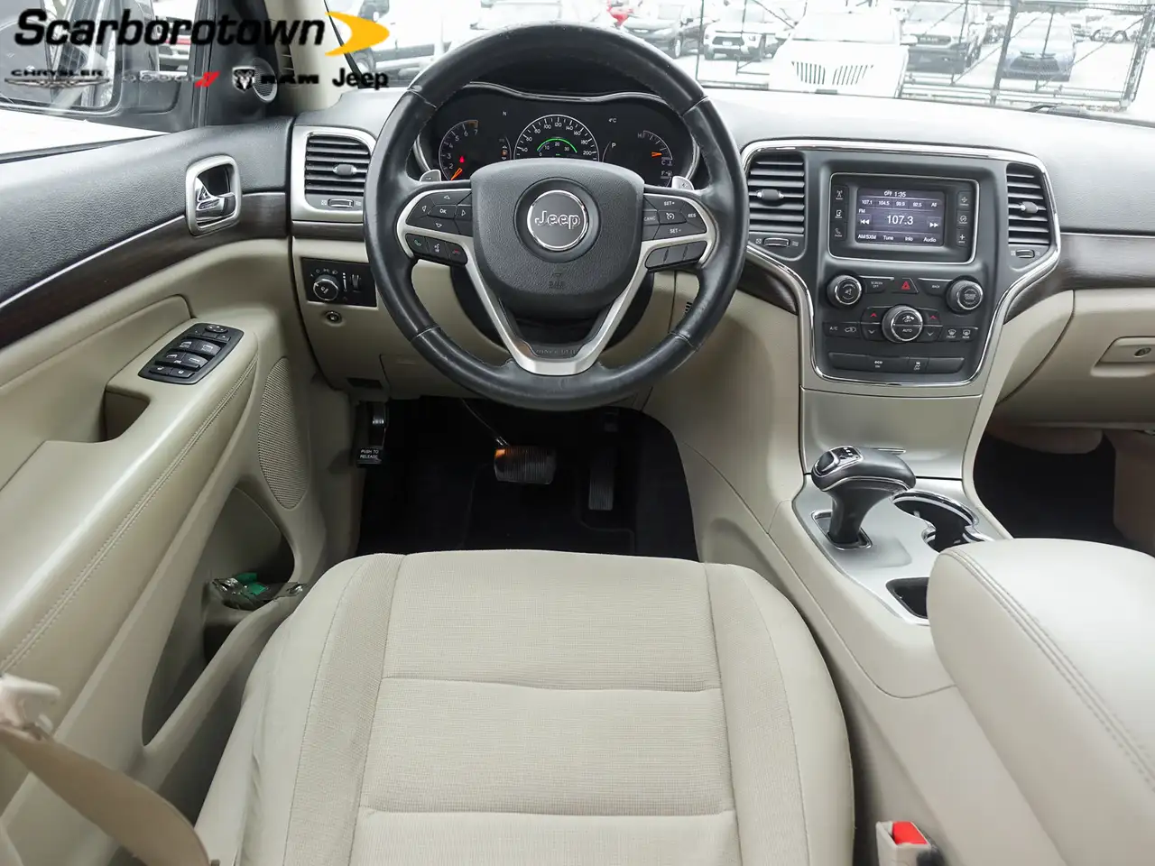 Jeep Grand Cherokee снимка Jeep Grand Cherokee