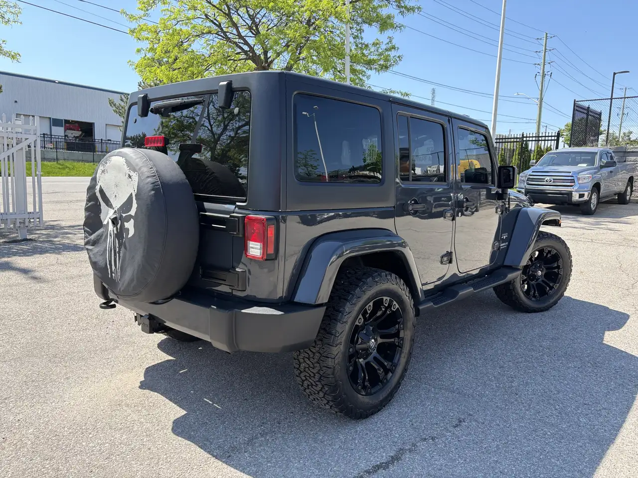 Jeep Wrangler photo Jeep Wrangler