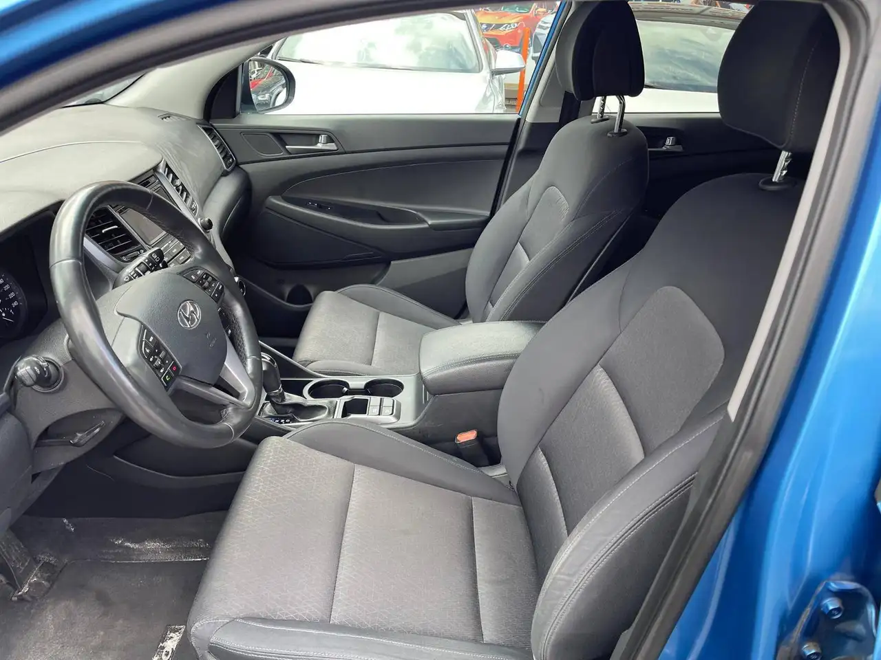 Hyundai TUCSON снимка Hyundai TUCSON
