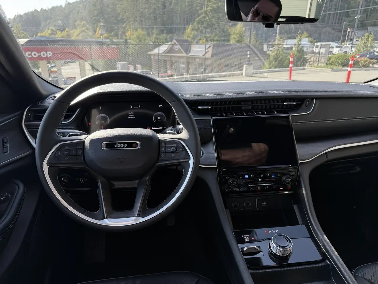 Jeep Grand Cherokee снимка Jeep Grand Cherokee