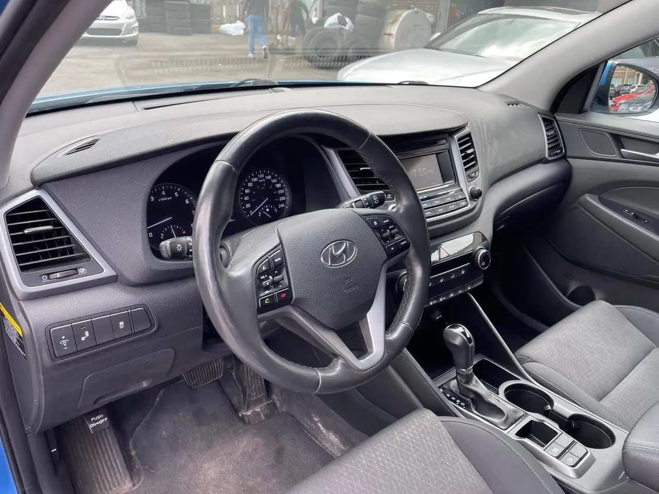 Hyundai TUCSON снимка Hyundai TUCSON