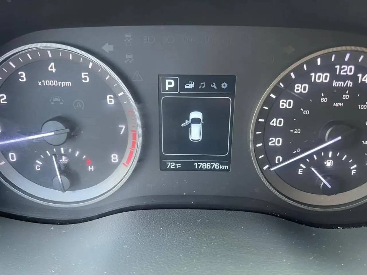 Hyundai TUCSON снимка Hyundai TUCSON