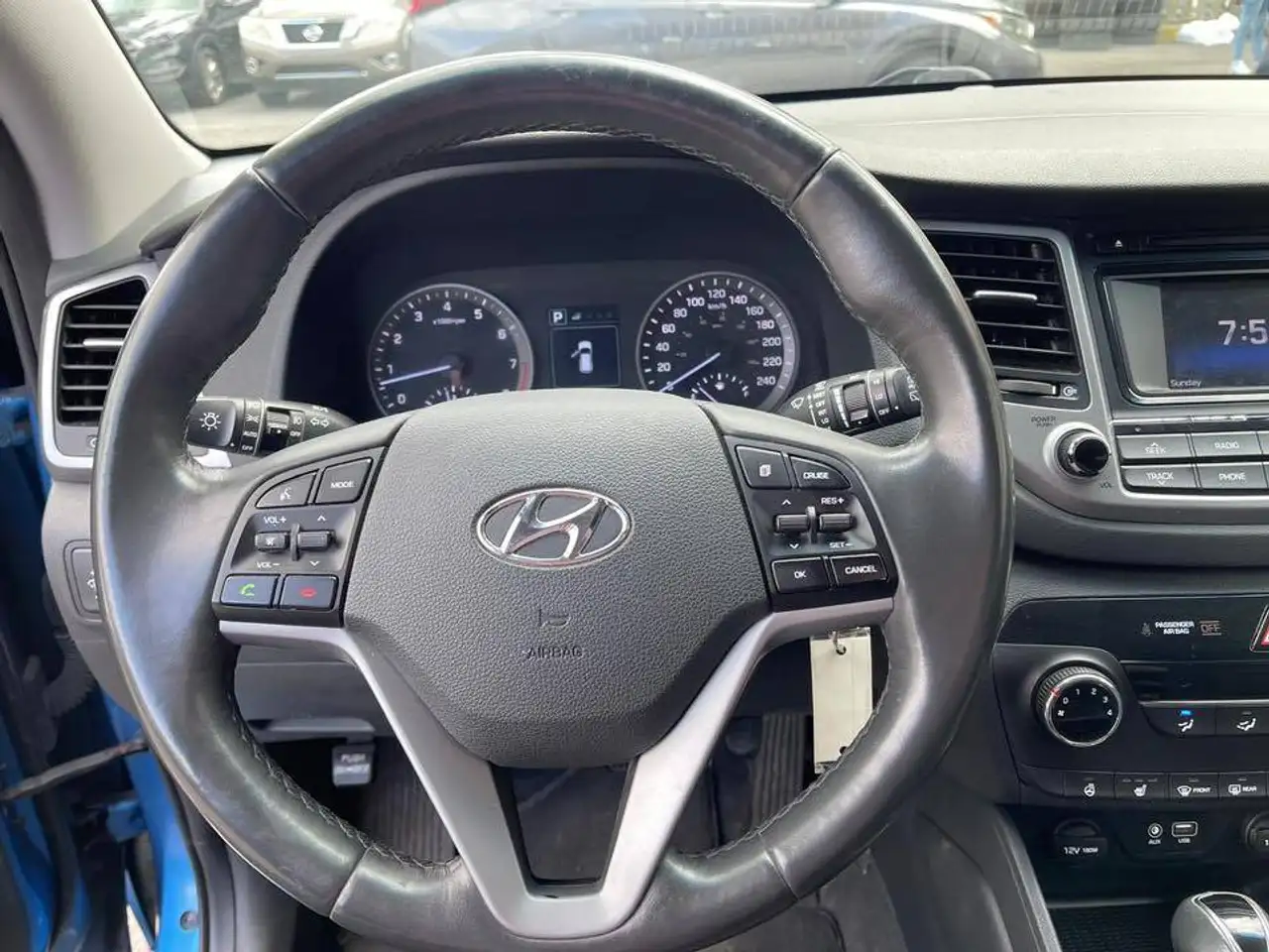 Hyundai TUCSON снимка Hyundai TUCSON